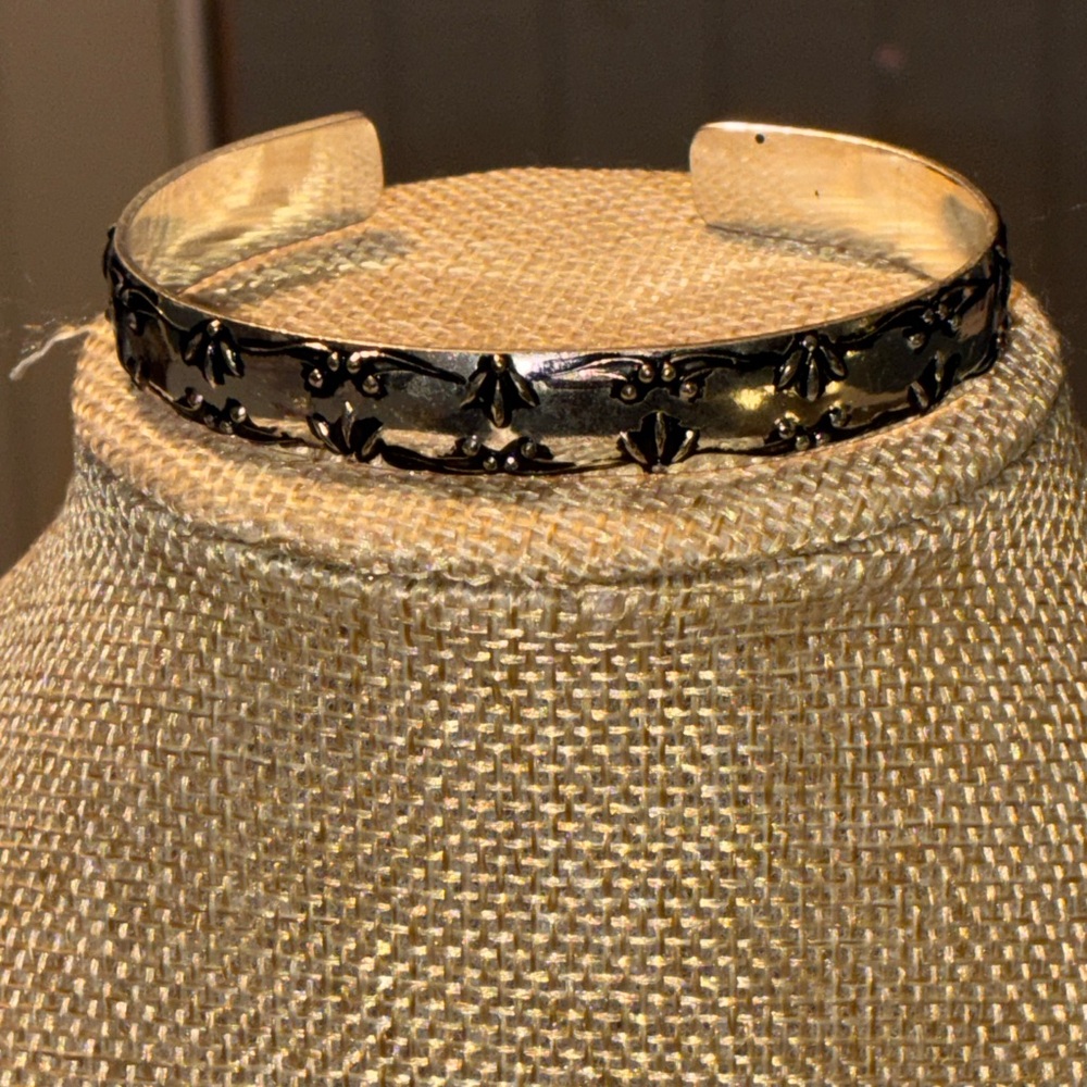 Avon Elegant Silver Bracelet